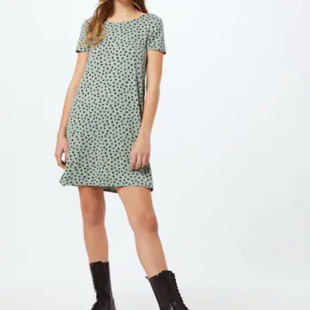 Floral Short Sleeve Dress